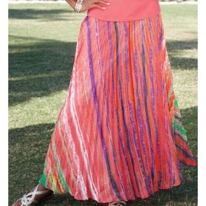 Print Chiffon Pleated Maxi Skirt, Size Medium.